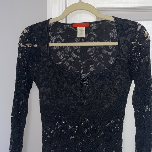 BARAMI designer lace top - Picture 2 of 2